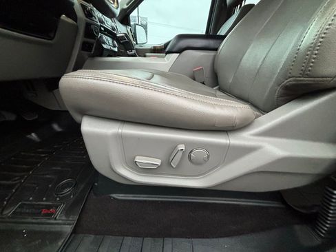 Used 2018 Ford F150 Lariat w/ Equipment Group 502A Luxury image 45