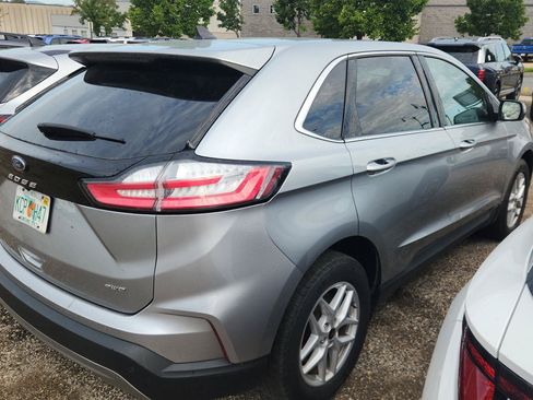 Used 2024 Ford Edge SEL AWD/4WD image 4