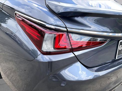 Used 2023 Lexus ES 350 F Sport w/ Accessory Package (Z2) FWD image 26