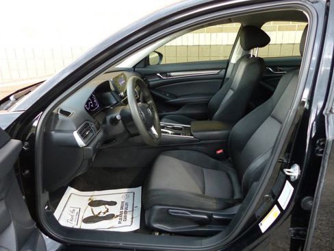 Used 2020 Honda Accord LX image 21