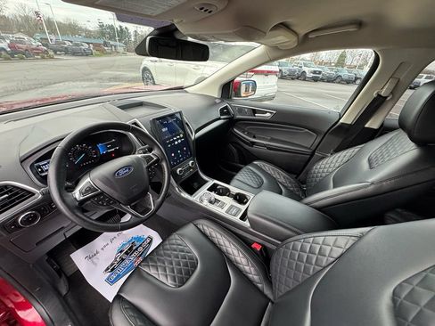 Certified 2024 Ford Edge Titanium AWD/4WD image 16