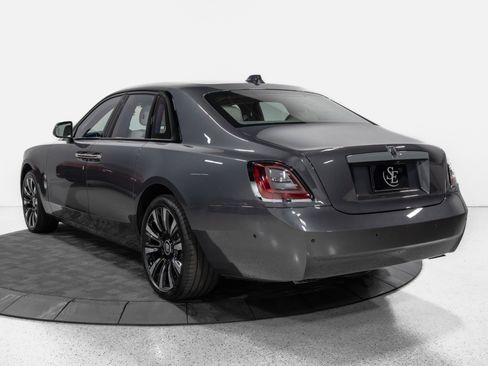 Used 2024 Rolls-Royce Ghost AWD/4WD image 6