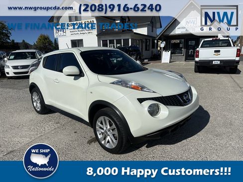 Used 2012 Nissan Juke SV image 2