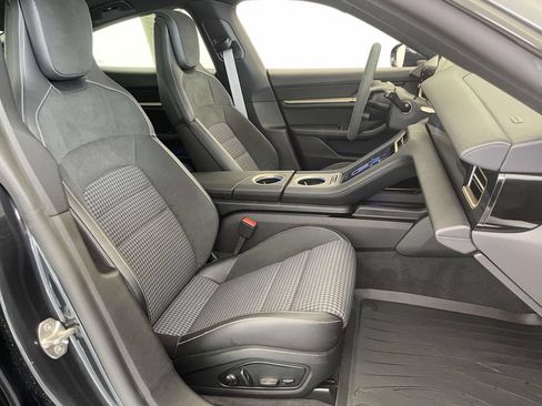 Certified 2025 Porsche Taycan 4S AWD/4WD image 23