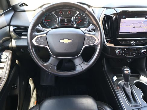 Used 2018 Chevrolet Traverse LT AWD/4WD image 9