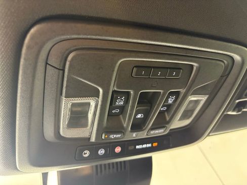 Used 2024 Chevrolet Silverado 1500 High Country w/ High Country Premium Package image 41