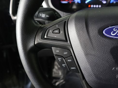 Used 2024 Ford Edge SE image 36