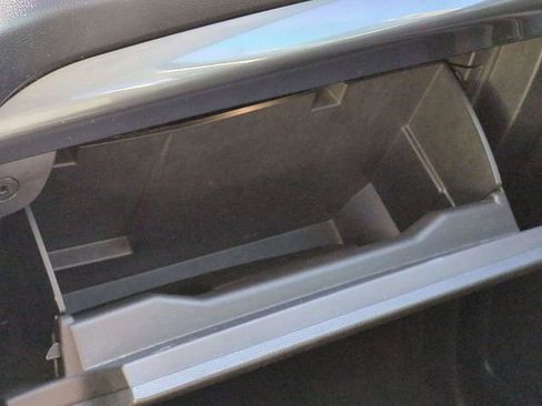 Used 2019 Ford Edge SE image 21