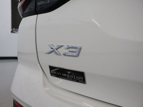 Used 2022 BMW X3 xDrive30i w/ Convenience Package AWD/4WD image 10