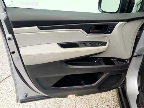 Used 2023 Honda Odyssey EX-L image 12