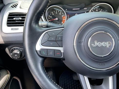 Used 2021 Jeep Compass Latitude w/ Convenience Group AWD/4WD image 16