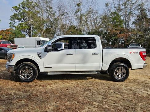 Used 2023 Ford F150 Lariat w/ Trailer Tow Package image 5