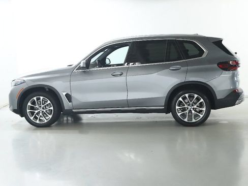 Used 2025 BMW X5 xDrive40i w/ Climate Comfort Package AWD/4WD image 4