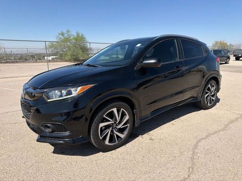 Used 2020 Honda HR-V Sport image 2