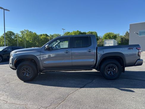 New 2026 Nissan Frontier PRO-4X w/ Pro Premium Package AWD/4WD image 6