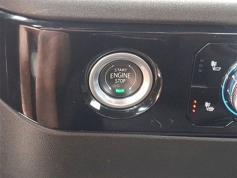 Used 2023 GMC Sierra 1500 Elevation image 24