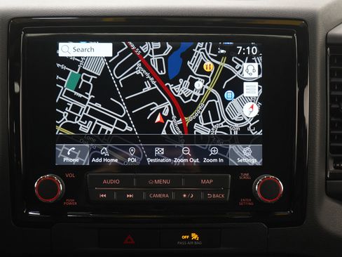 Used 2023 Nissan Frontier PRO-4X image 18