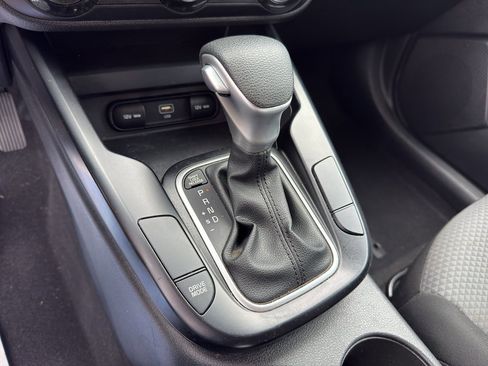 Used 2024 Kia Soul LX w/ Option Group 015 FWD image 14