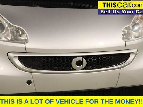 Used 2014 smart fortwo passion RWD image 10