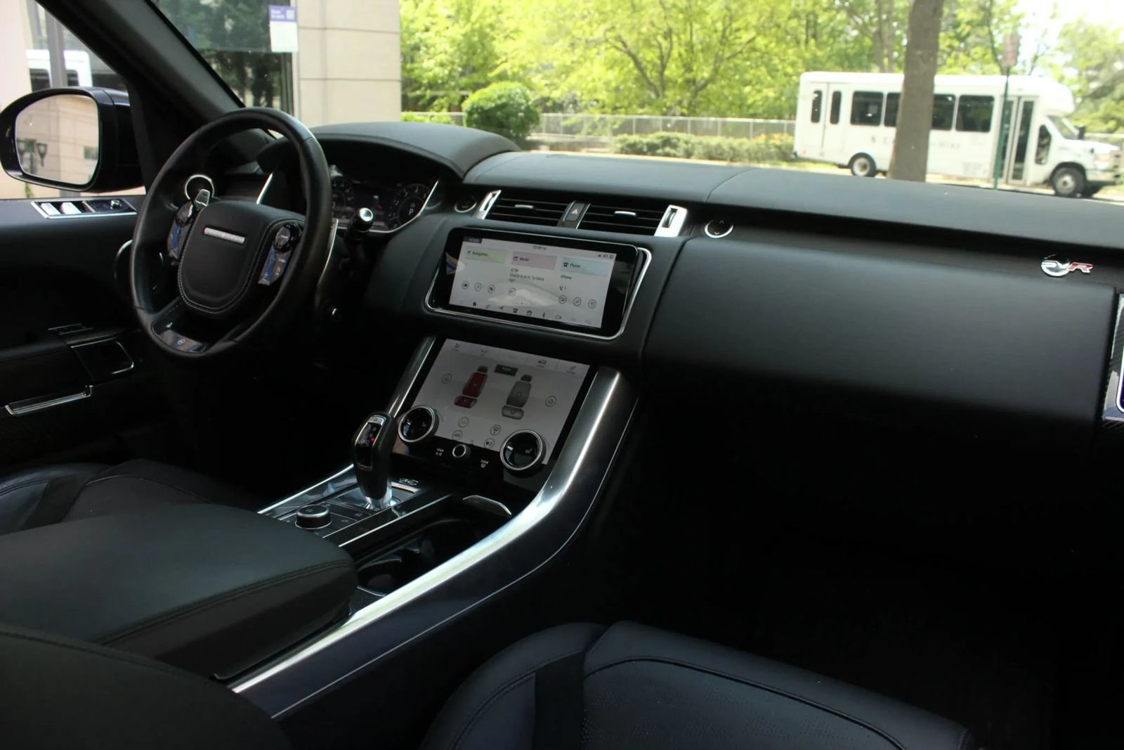 Used 2019 Land Rover Range Rover Sport SVR AWD/4WD image 23
