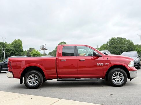 Used 2018 RAM 1500 SLT AWD/4WD image 8