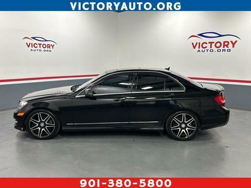 Used 2013 Mercedes-Benz C 250 Sedan image 5