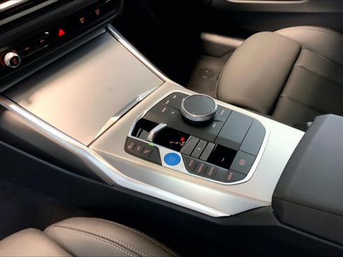 Used 2024 BMW i4 eDrive35 w/ Premium Package RWD image 7