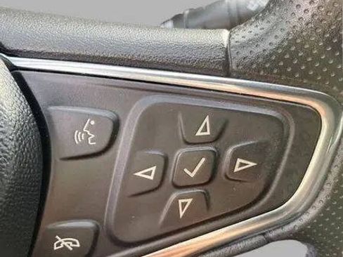 Used 2020 Chevrolet Malibu LS FWD image 21