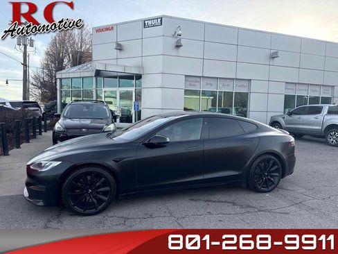 Used 2021 Tesla Model S Plaid image 1