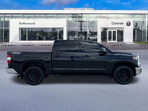 Used 2021 Toyota Tundra SR5 w/ SR5 Leather Package AWD/4WD image 4
