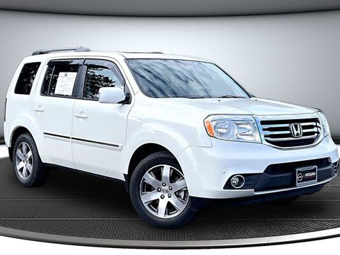 Used 2015 Honda Pilot Touring image 1