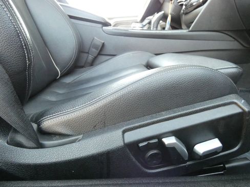 Used 2018 BMW 430i Convertible image 30