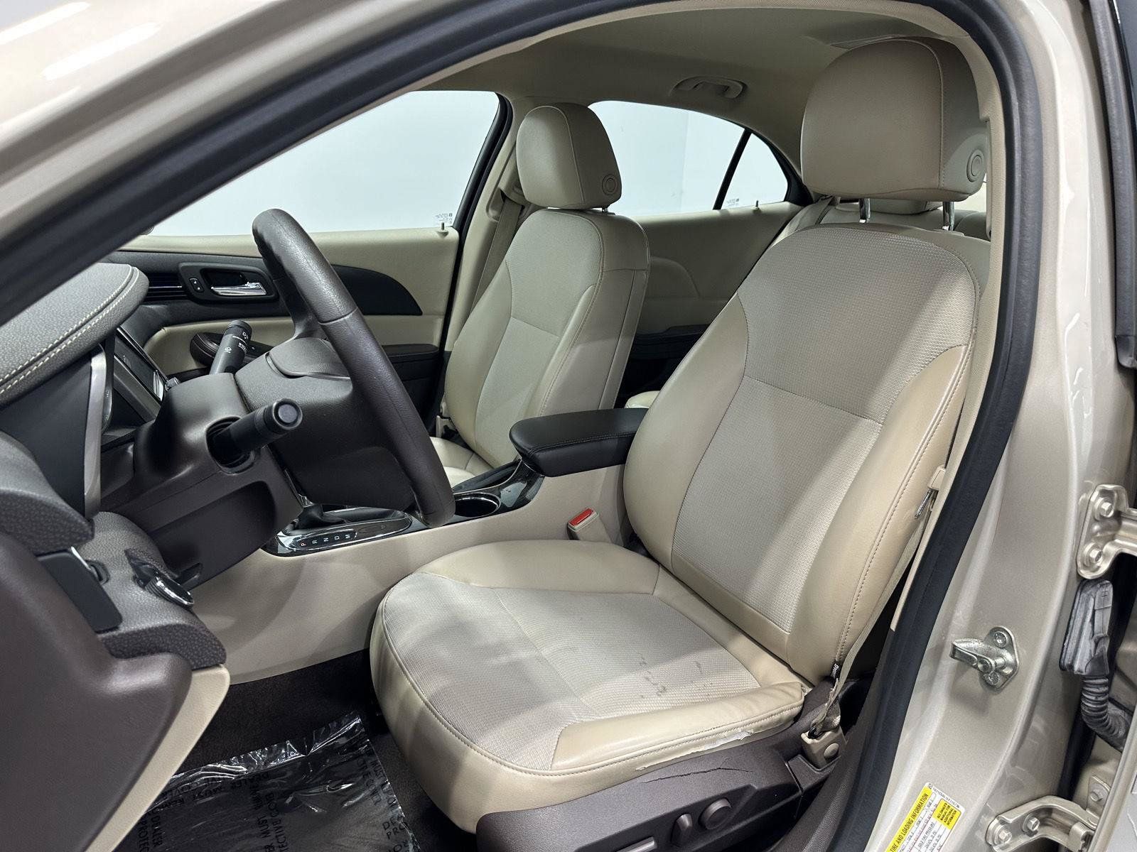 Used 2014 Chevrolet Malibu LT w/ Power Convenience Package FWD image 11
