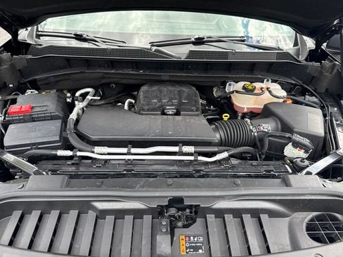Used 2022 Chevrolet Silverado 1500 LT w/ Safety Package AWD/4WD image 27