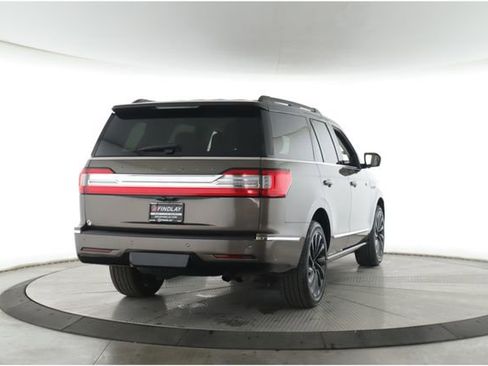 Used 2021 Lincoln Navigator Black Label w/ Special Edition Package AWD/4WD image 7