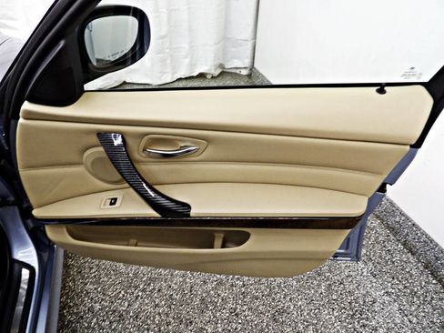 Used 2009 BMW 328i xDrive Sedan image 11
