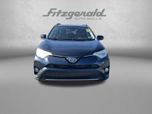 Used 2018 Toyota RAV4 Limited image 2