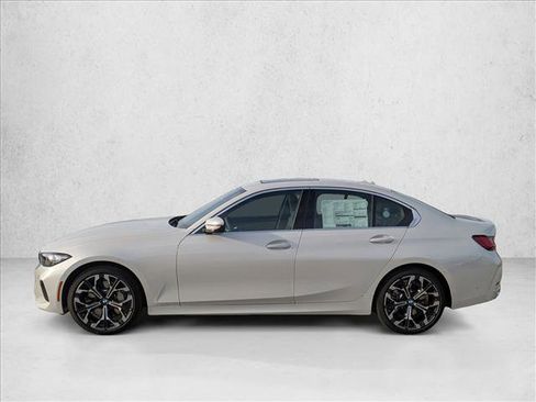 Used 2026 BMW 330i xDrive Sedan w/ Convenience Package AWD/4WD image 5