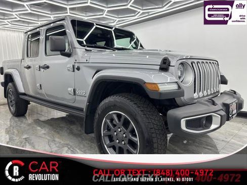 Used 2020 Jeep Gladiator Overland image 1