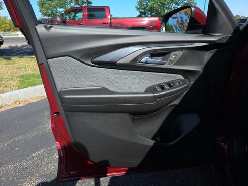 Used 2023 Chevrolet TrailBlazer LT w/ Convenience Package image 20