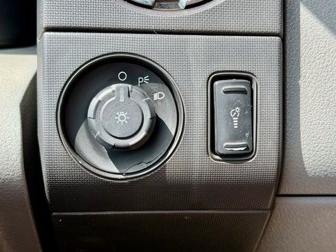 Used 2012 Ford F250 XL AWD/4WD image 28