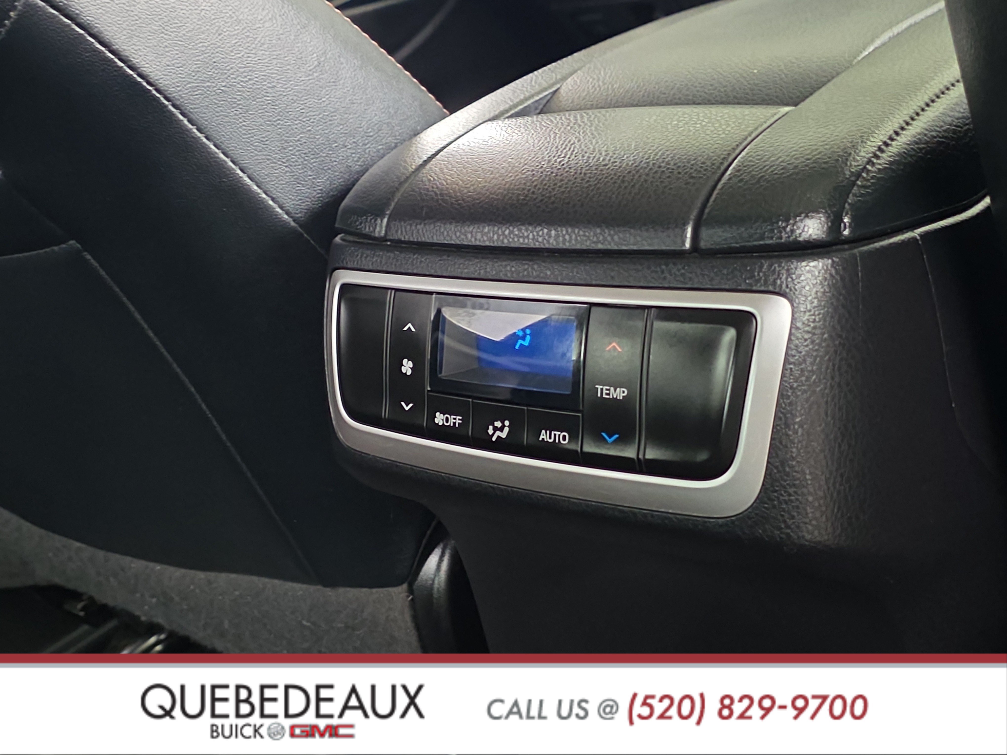 Used 2019 Toyota Highlander XLE FWD image 29