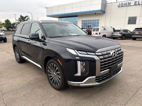 Used 2023 Hyundai Palisade Calligraphy AWD/4WD image 3