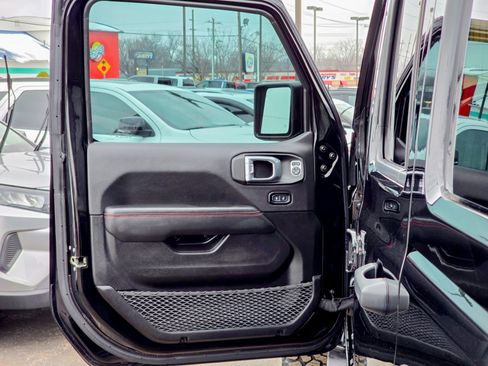 Used 2023 Jeep Wrangler Rubicon 392 image 29