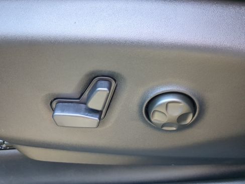 New 2027 Chrysler Pacifica LX FWD image 27