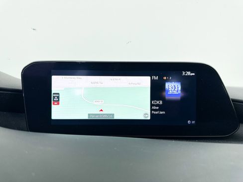 Used 2021 MAZDA MAZDA3 s FWD image 4