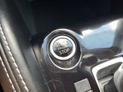 Used 2020 Nissan Kicks SV FWD image 26