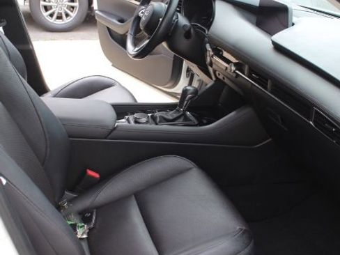 Used 2019 MAZDA MAZDA3 Sedan w/ Premium Package image 16