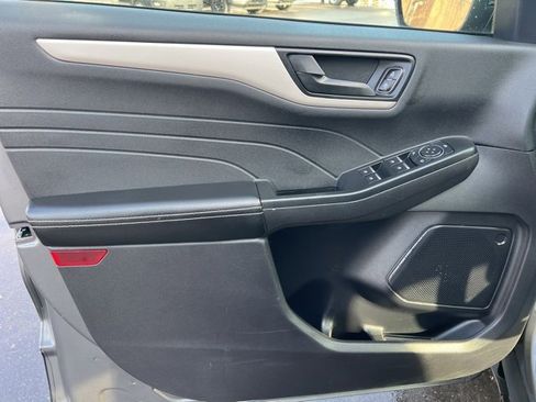 Used 2022 Ford Escape SE w/ Convenience Package image 20