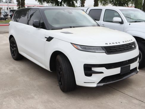 Used 2025 Land Rover Range Rover Sport Dynamic SE AWD/4WD image 2
